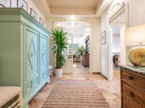 Chic House: stylish and central